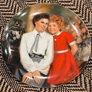 Annie and Grace Third Issue The Annie Collectors Plate Series With Authenticity